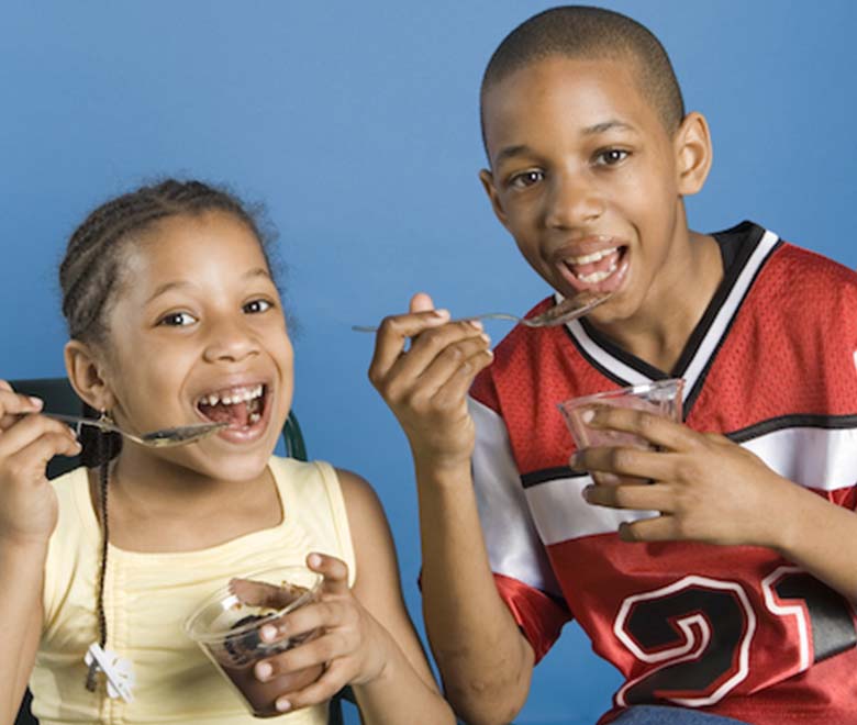 Teach Your Kids How to Make Good Food Choices in 6 Easy Steps